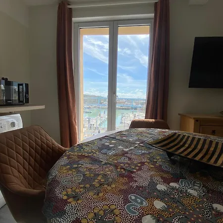 Etablissement 3 Etoiles Avec Ascenseur, 3 Appartements Lumineux Vue Port Avec Balcon, 200M De La Mer, Wifi Fibre, Tous Service Inclus Dieppe Buitenkant foto