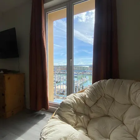 Etablissement 3 Etoiles Avec Ascenseur, 3 Appartements Lumineux Vue Port Avec Balcon, 200M De La Mer, Wifi Fibre, Tous Service Inclus Dieppe Buitenkant foto