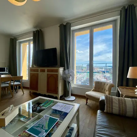 Etablissement 3 Etoiles Avec Ascenseur, 3 Appartements Lumineux Vue Port Avec Balcon, 200M De La Mer, Wifi Fibre, Tous Service Inclus Dieppe Exterior photo