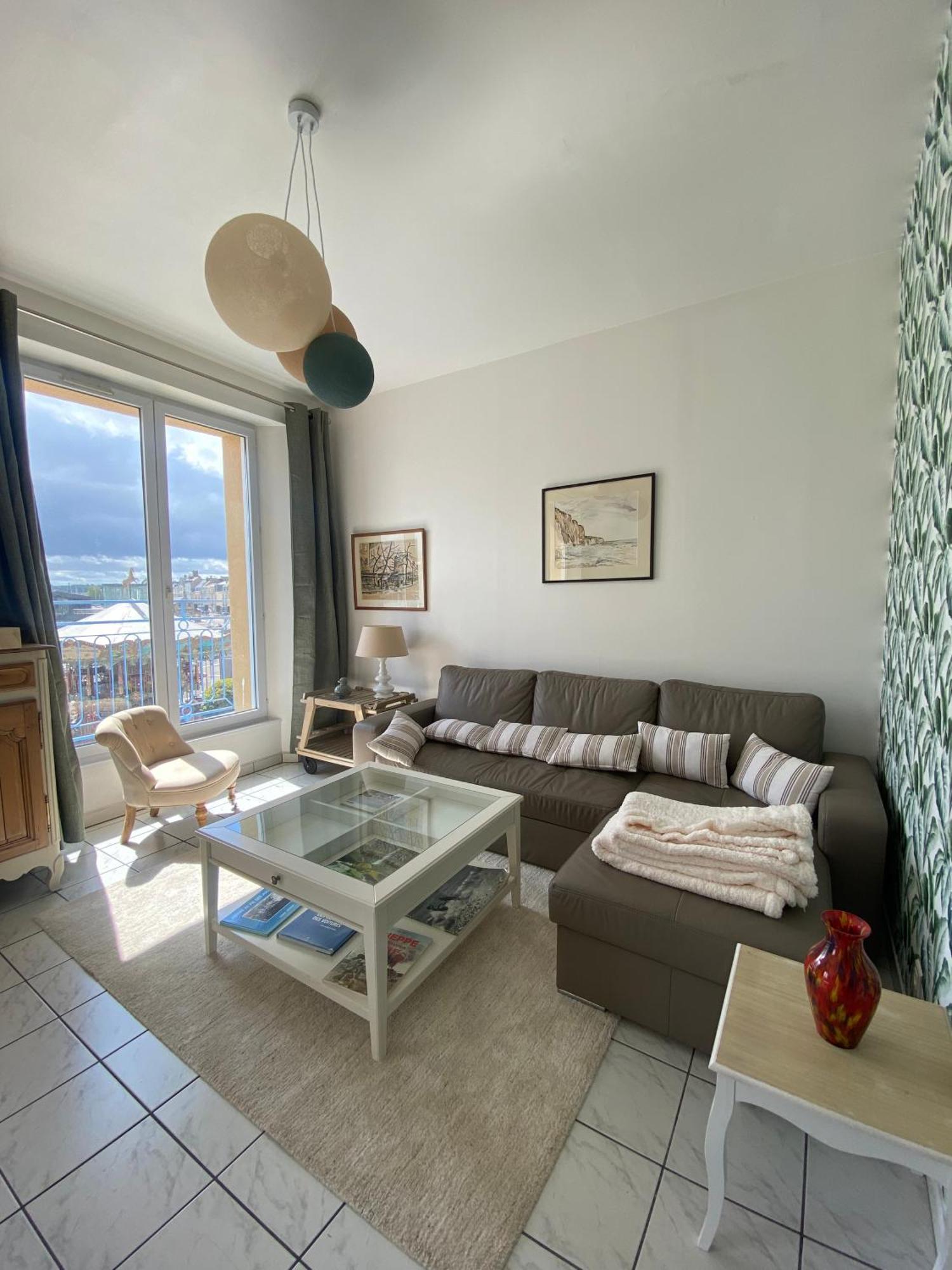 Etablissement 3 Etoiles Avec Ascenseur, 3 Lumineux Vue Port Avec Balcon, 200m De La Mer, Wifi Fibre, Tous Service Inclus Apartment Dieppe