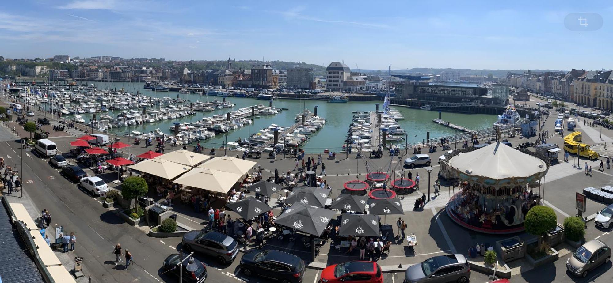 Etablissement 3 Etoiles Avec Ascenseur, 3 Lumineux Vue Port Avec Balcon, 200m De La Mer, Wifi Fibre, Tous Service Inclus Dieppe